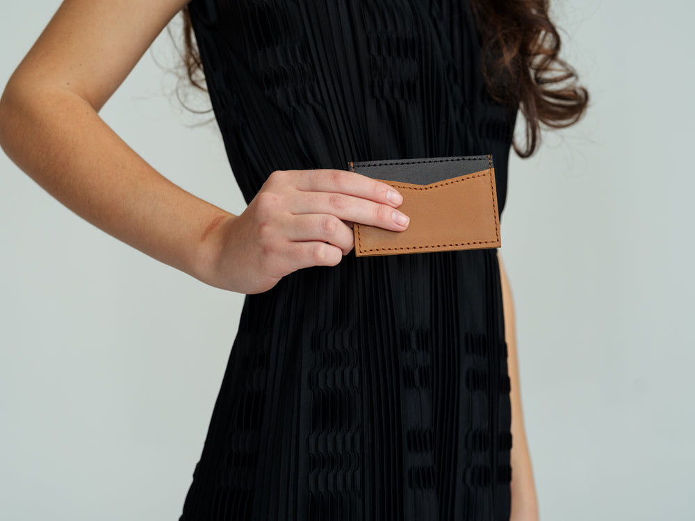 Bonnell Card Holder